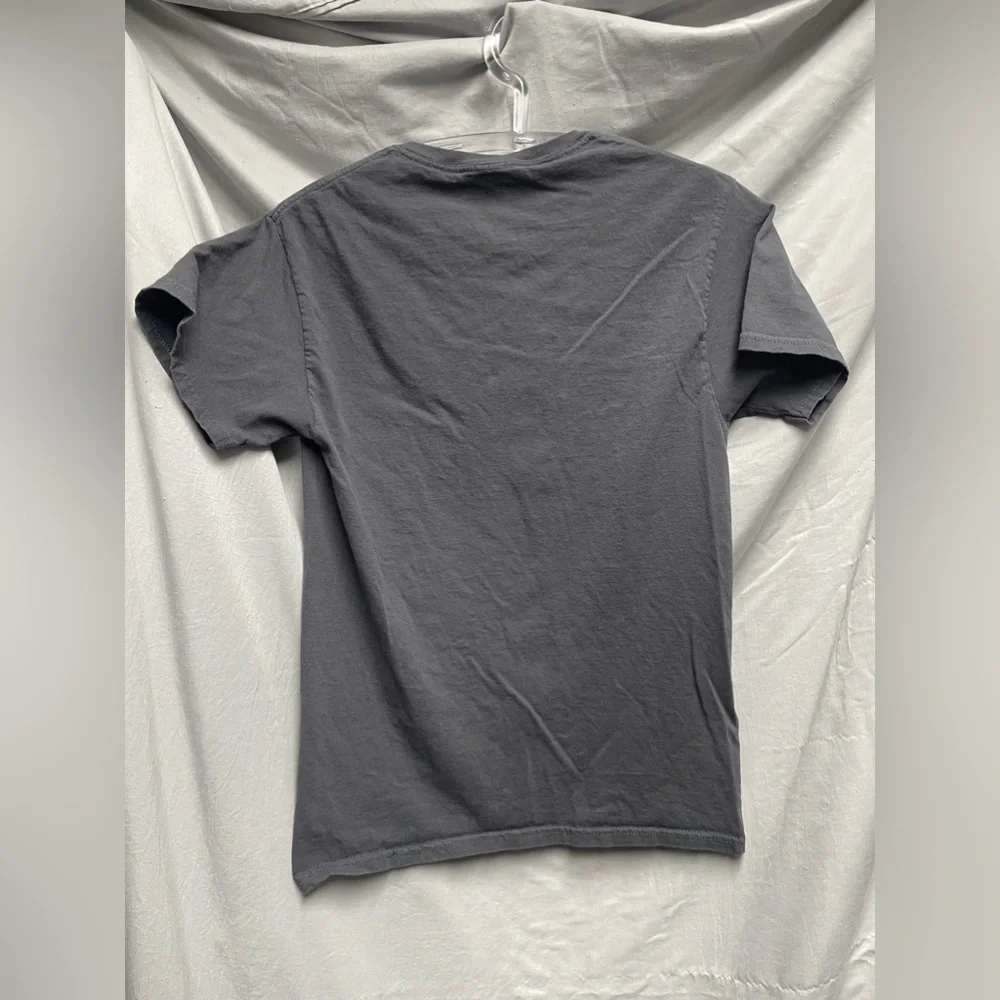 🔴Small Star Wars tshirt with small bleach spot - Picture 3 of 3